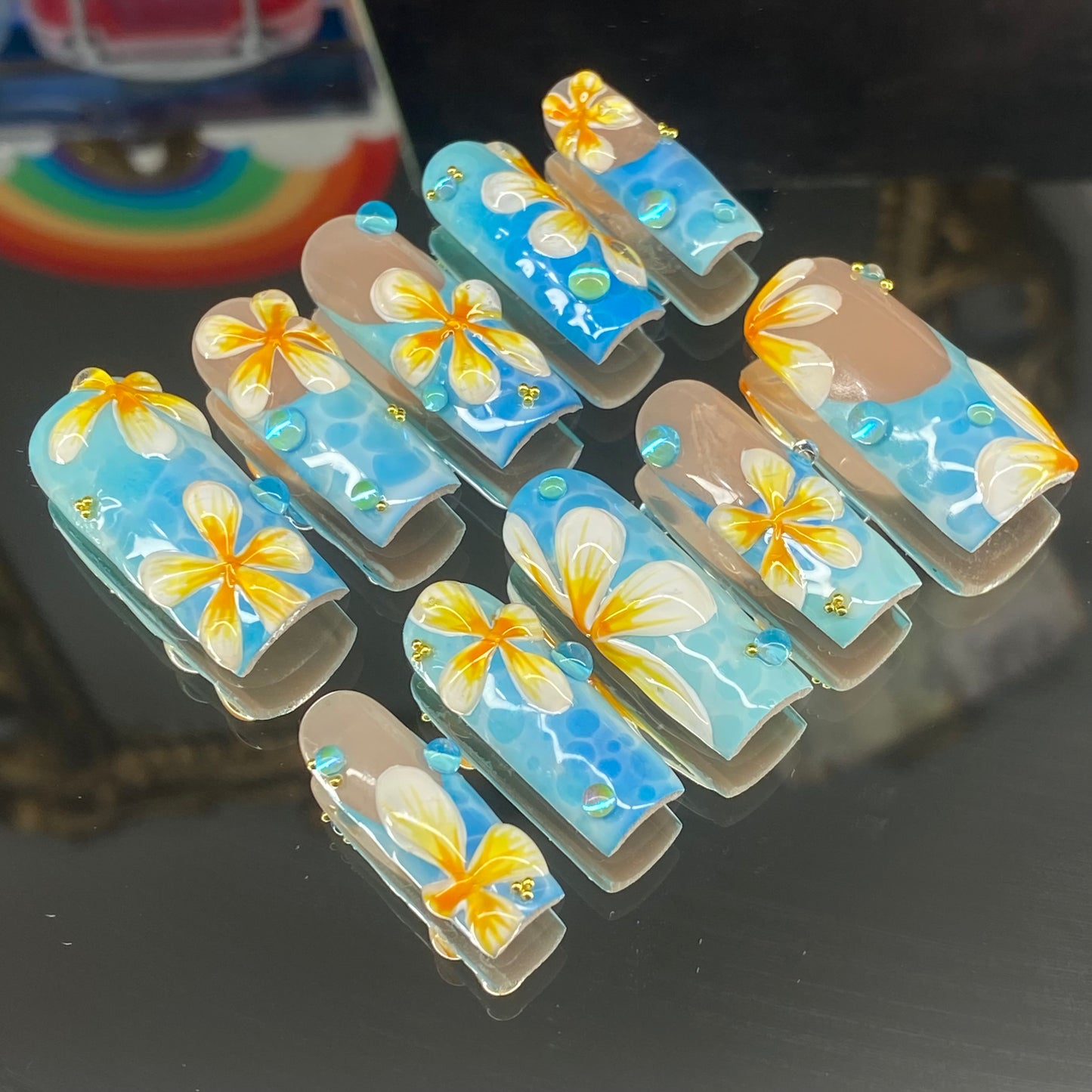 Tropical🩵🧡💛