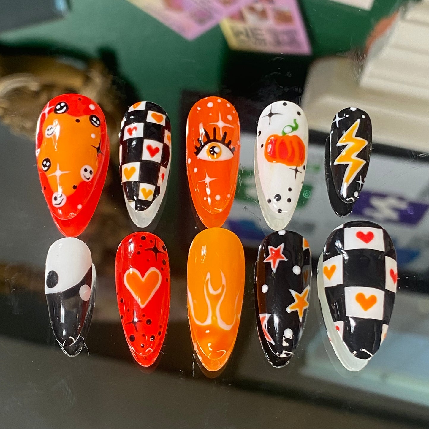 Spooky🧡🖤