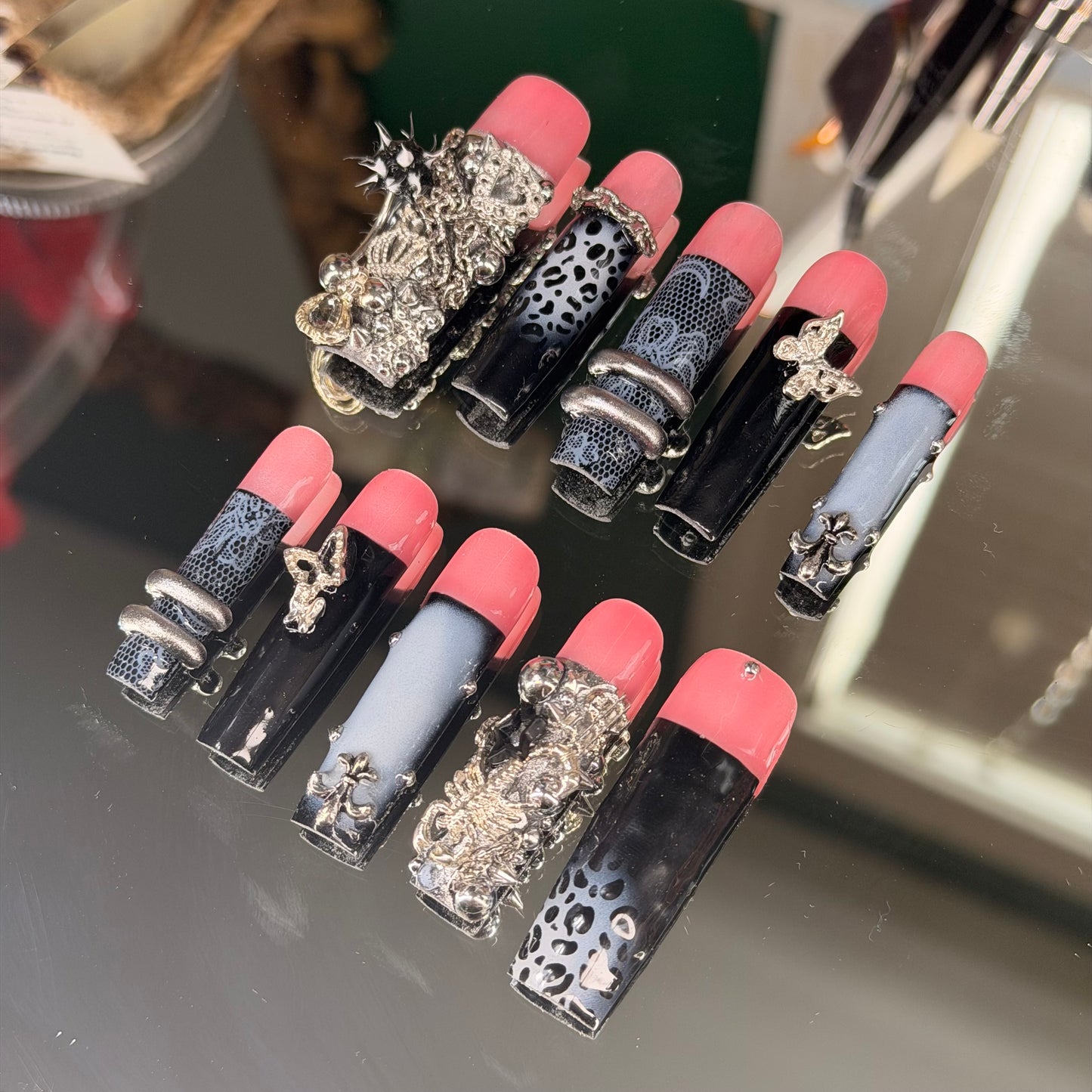 Badass🖤🤘🏾– Luxury Handmade Press-On Nails