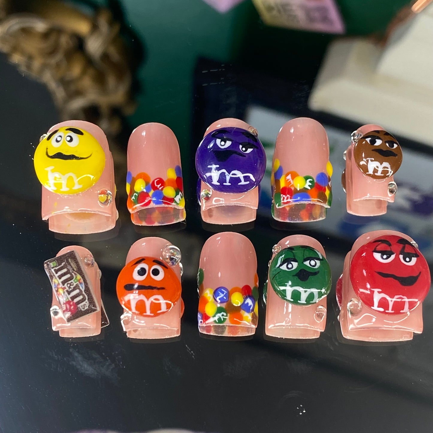 Trick or Treat🍫 – Luxury Handmade Press-On Nails